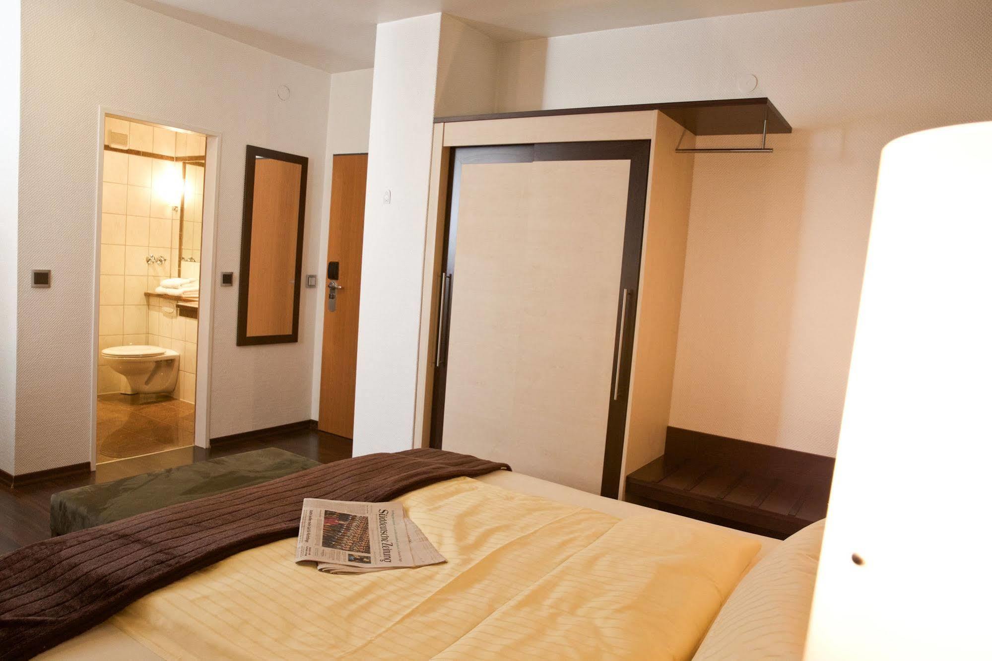 Hotel Westend Norymberga Zewnętrze zdjęcie